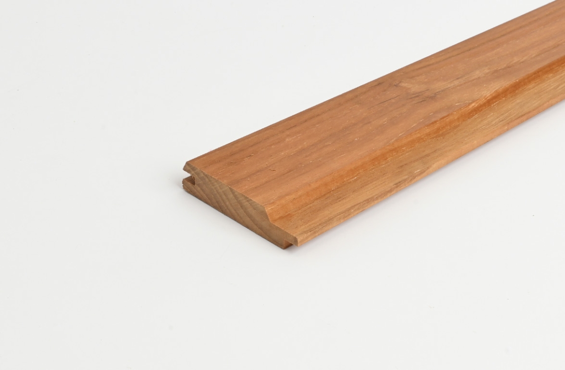 Produktprøve Plantage Teak beklædning, KEF H1